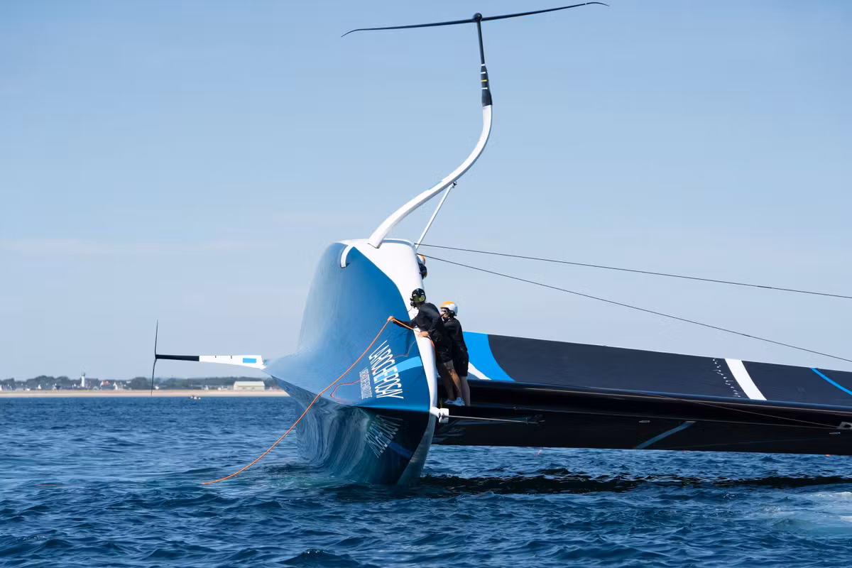 LaRoche capsize