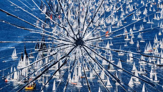 Barcolana shattered
