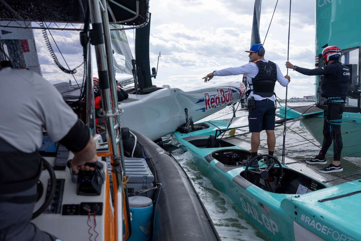 JJ054692 Jed Jacobsohn : SailGP